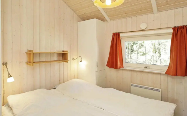 10 Person Holiday Home in Albaek