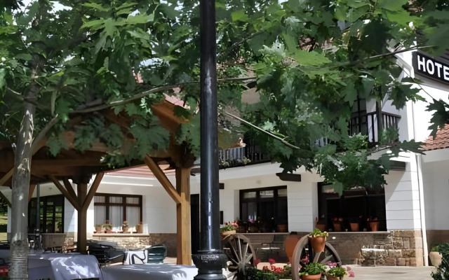 Hotel El Jisu