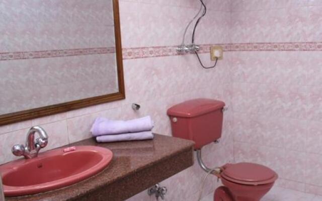 Hotel New Adarsh