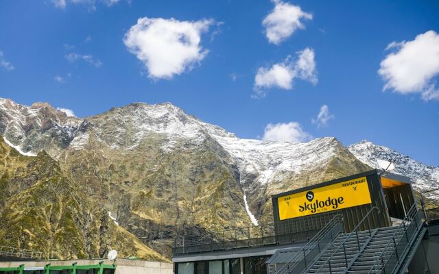 Skylodge by N'PY