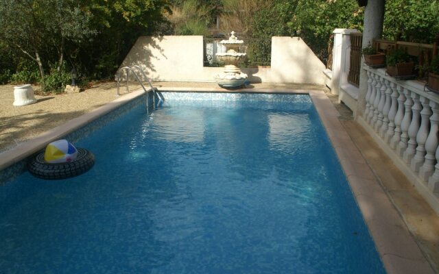 Charming Holiday Home in Draguignan with Swimming Pool