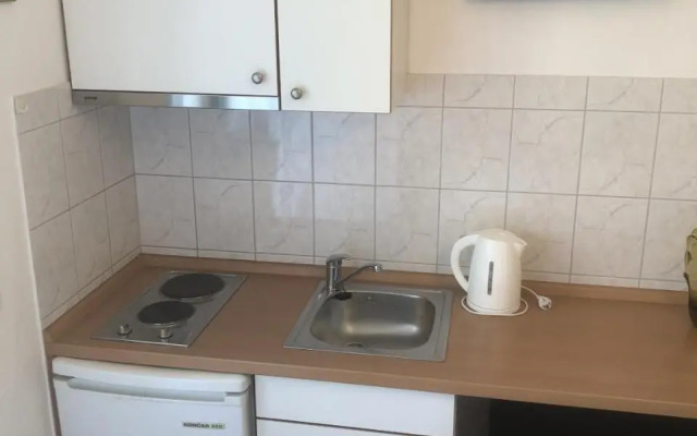 Apartments and rooms with parking space Tucepi, Makarska - 6901