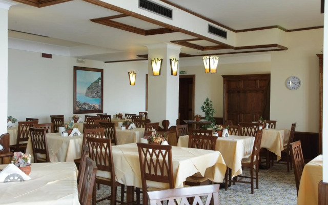 Hotel Mega Mare