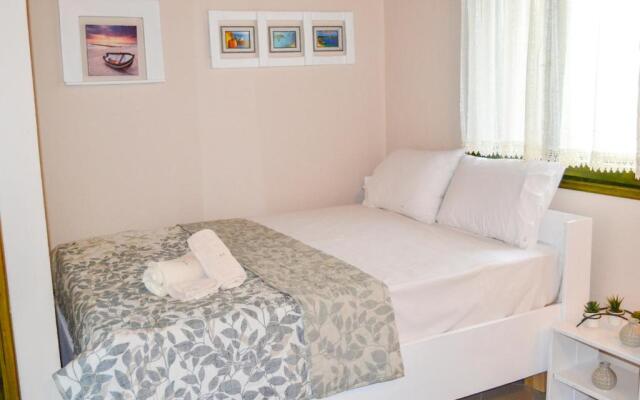 Nikos Stone House 80m from the beach with wifi