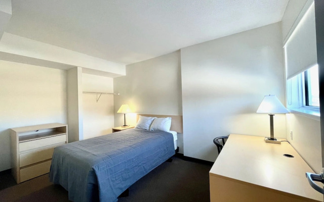 Residence & Conference Centre - Ottawa Downtown