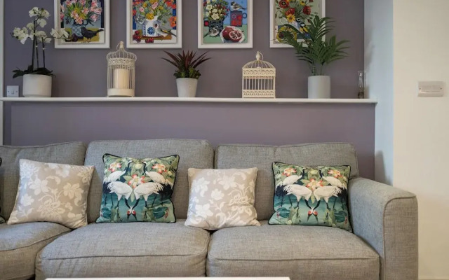 Stunning 2BD in the Heart of Cheltenham