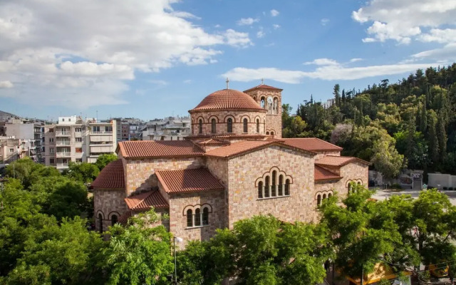 Central Brand New Studio Across Metro -F