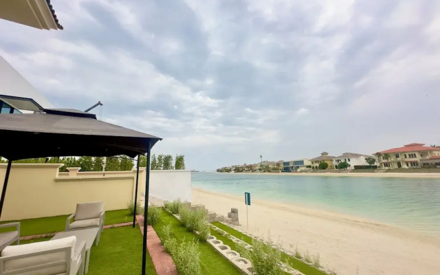 Private Palm Villa - Mint Stay