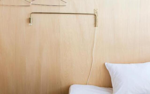 Iwashi Building Hostel