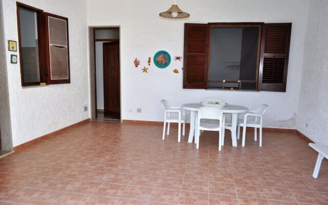 Casa Lisa a due passi dal mare con ampio giardino