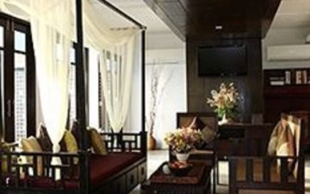 The Herbs By The Sea