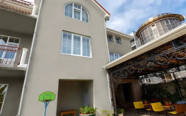 Asya Guest House