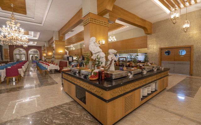 J'adore Deluxe Hotel & Spa