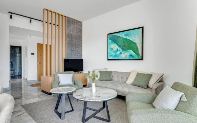 Sanders Olive - Cozy 2-bdr Apt With Shared Pool