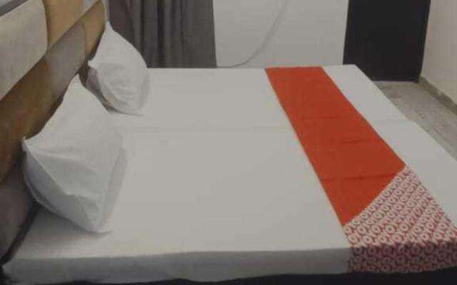 OYO 70049 Hotel Pearl Inn