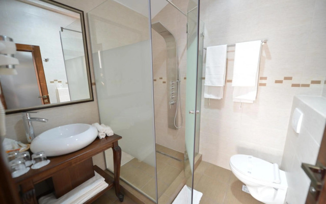 Noblesse Boutique Hotel