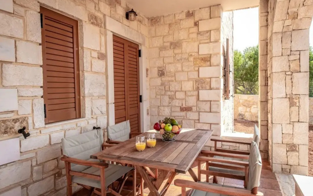 Ydria Villa A With Pool