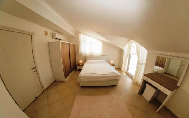 Serenity Apartments 4 by Villamnet