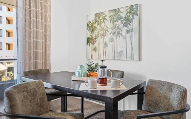 Waterfront Bliss Harbour Lights I Gym City