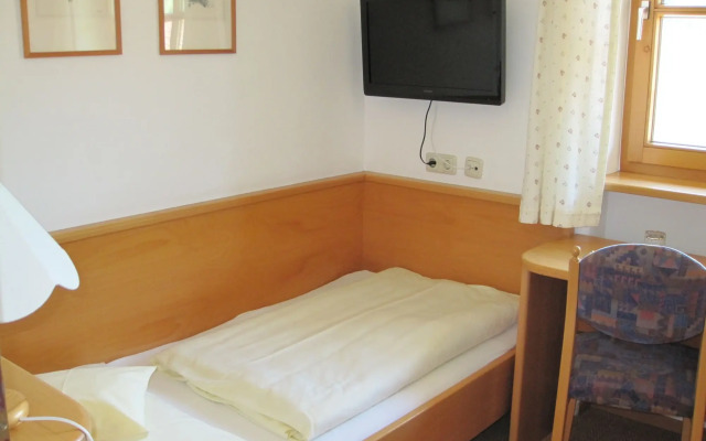Landhotel Maiergschwendt by DEVA