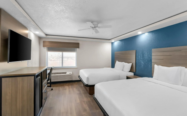 Baymont by Wyndham Arlington At Six Flags Dr