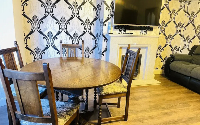 Inviting 3 bed House in Birmingham Birmingham