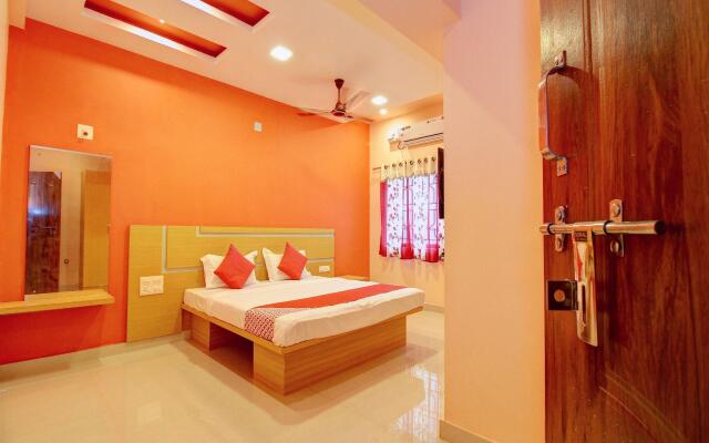 Capital O 13489 Garuda Comforts