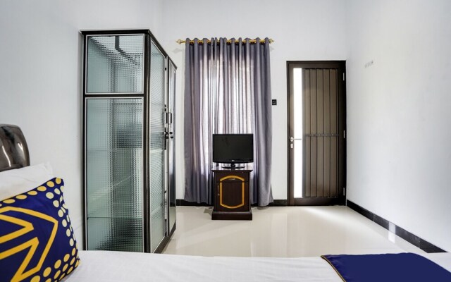 SPOT ON 91745 Rumah Kost Gresik Syariah