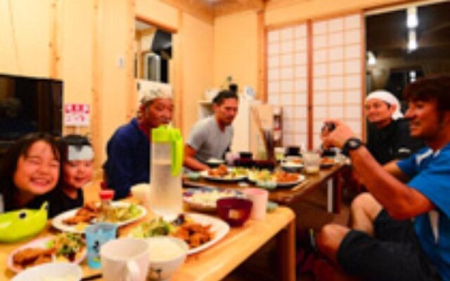 Kumamoto Guesthouse Little Asia - Hostel