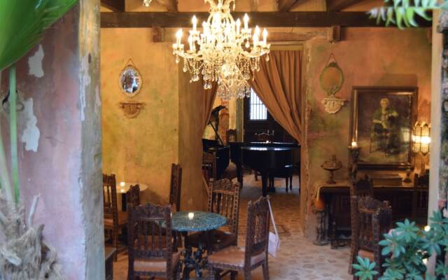 The Gallery Inn
