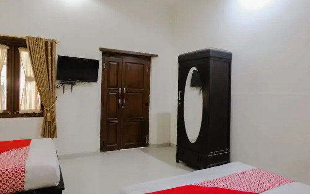 Ndalem Katong Guest House by OYO Rooms
