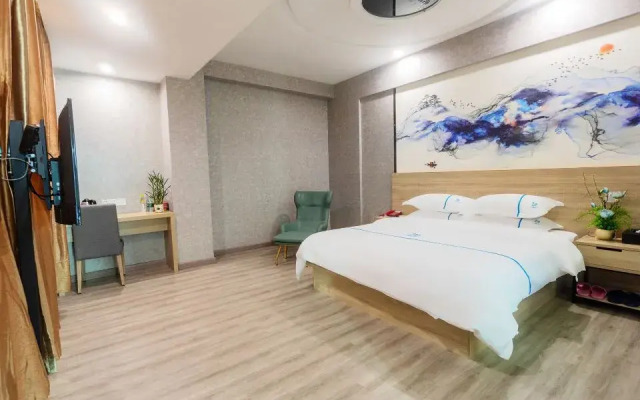 Lily Hotel ( Yangxi West Lake )