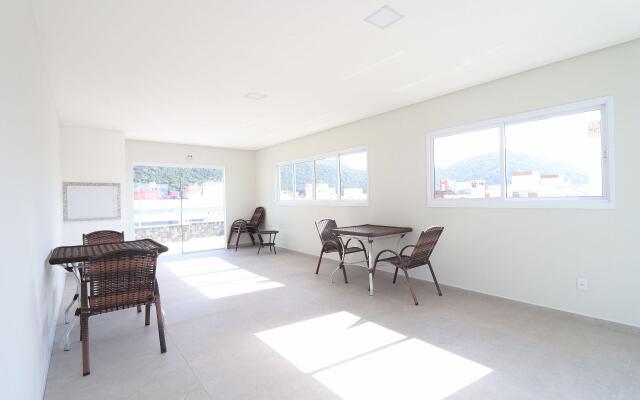 Maravilhoso alto padrão a 250m mar - VX01H