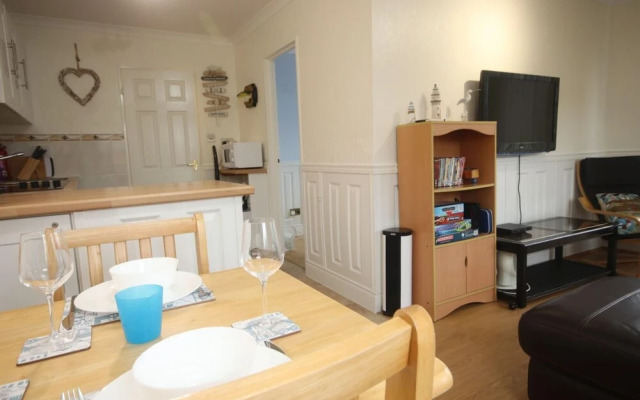 11B Medmerry Park 2 Bedroom Chalet