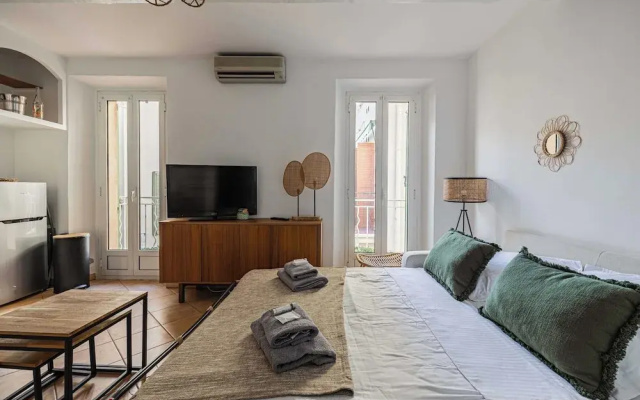 Charming Apartment in the Heart of Le Suquet