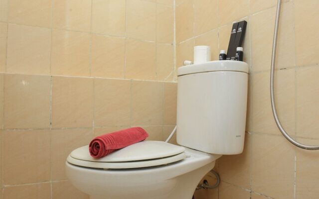 Comfort And Homey 2Br At Green Pramuka City Apartment