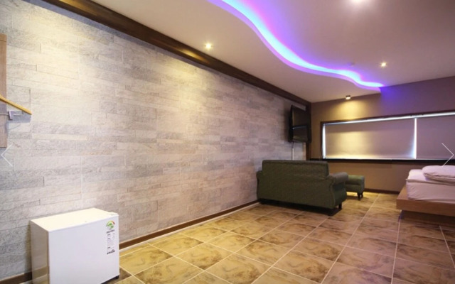 Coope Noman Motel