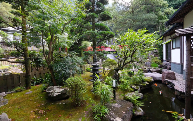 Beppu Onsen Beppu Showaen