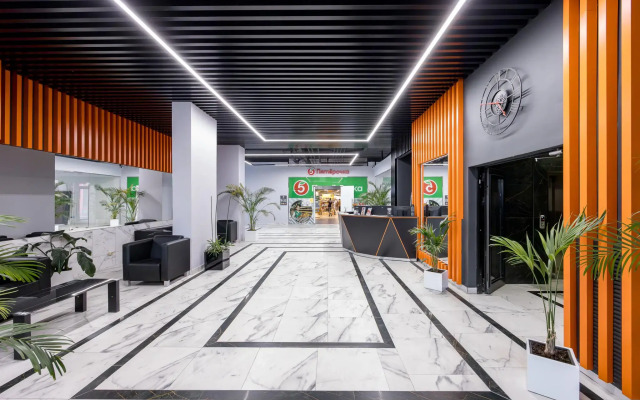 Apartments on 85 Zapadnaya Street_2