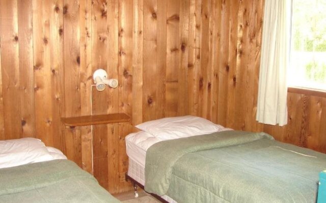 Sunnylea Resort & Cottages