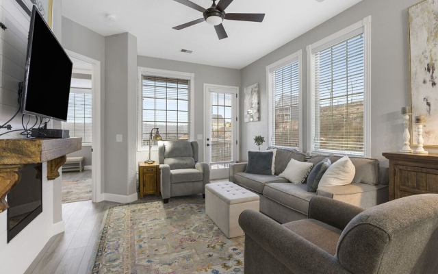 Ozark Mountain Oasis