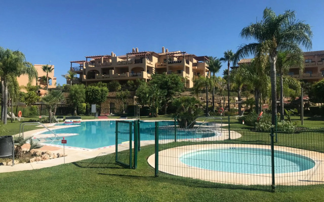 Luxury apartment in Benahavis with amazing views