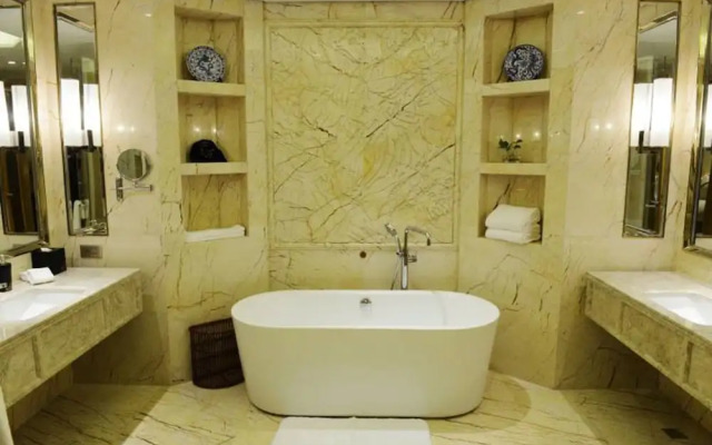 New Century Hotel Yiwu