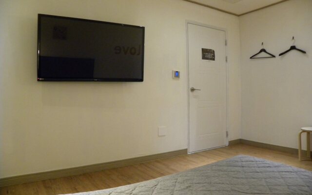 Hello Motel