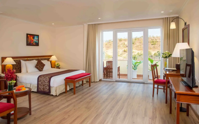 Sunny Beach Resort and Spa
