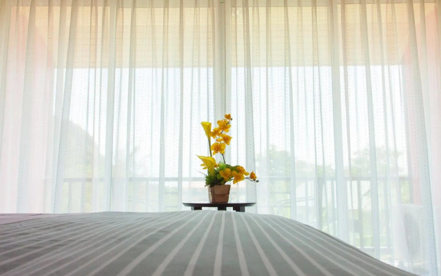 Nam Talay Resort