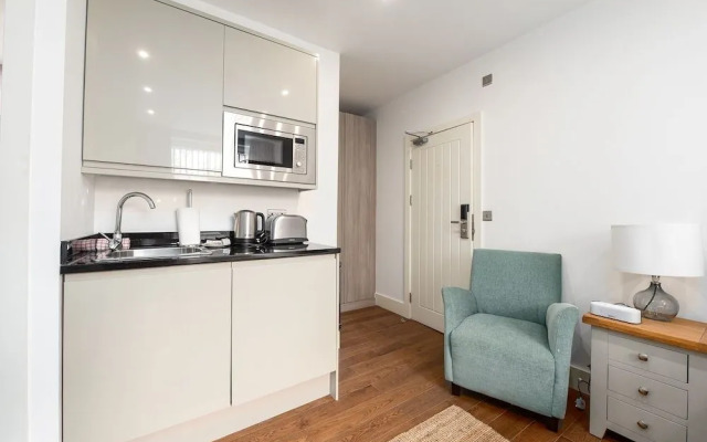 Bayswater by CAPITAL