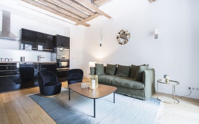 Dreamyflat - Louvre museum