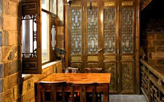 Xinyi Inn