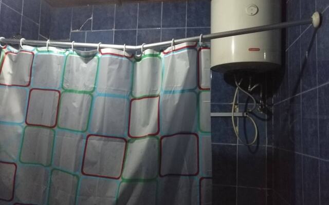 Room in House - The Village Apartments, Gbagada